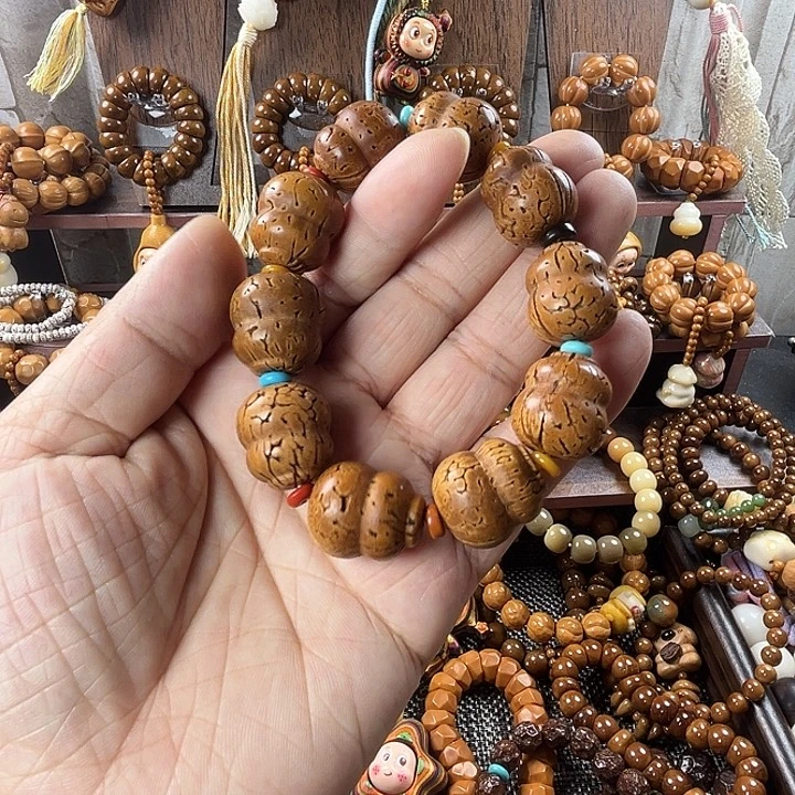 猴头核桃吊坠桃核大葫芦手串