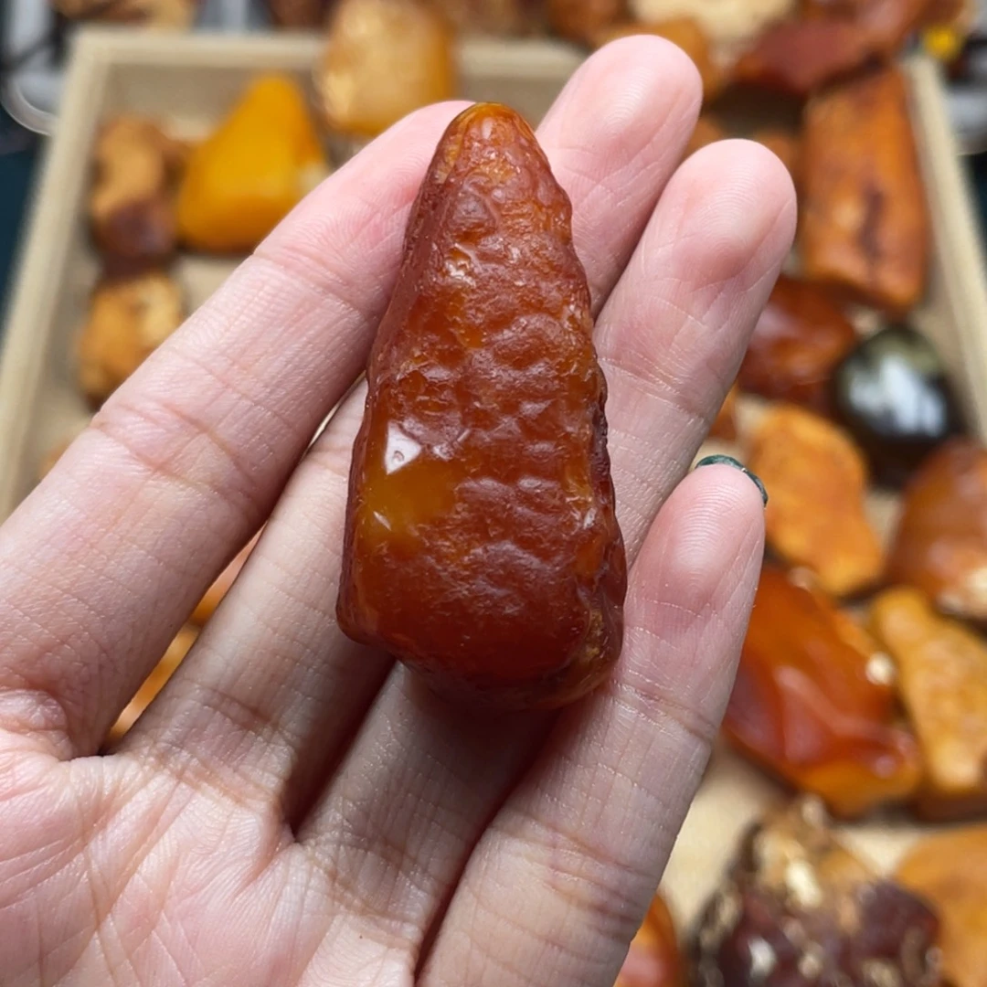 琥珀未镶嵌珠宝奇石