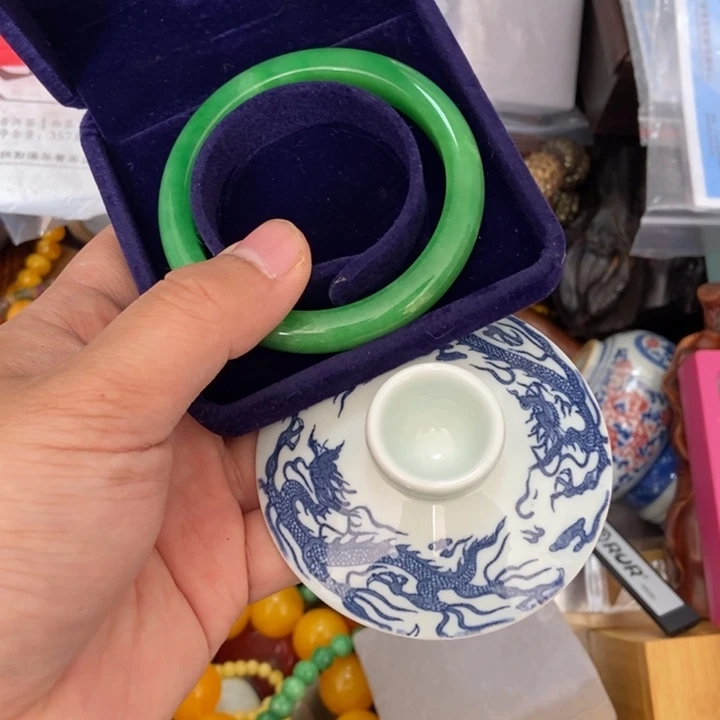 瓷片糊哈哈哈哈哈哈
