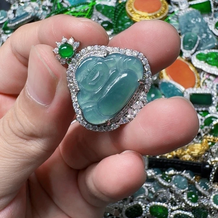 翡翠未镶嵌颈饰天然A货翡翠放漏