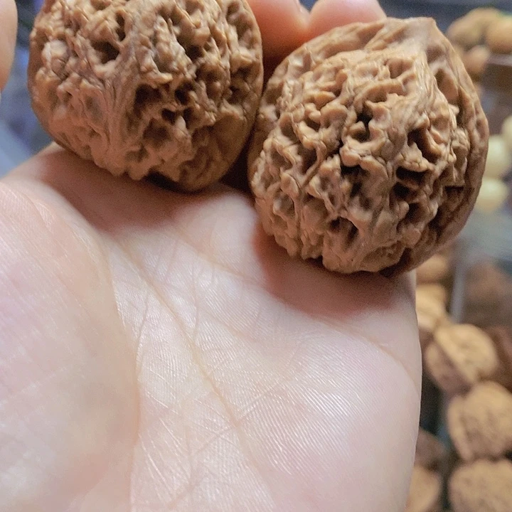 【闪购商品】文玩核桃把件41.5水龙纹大肚子