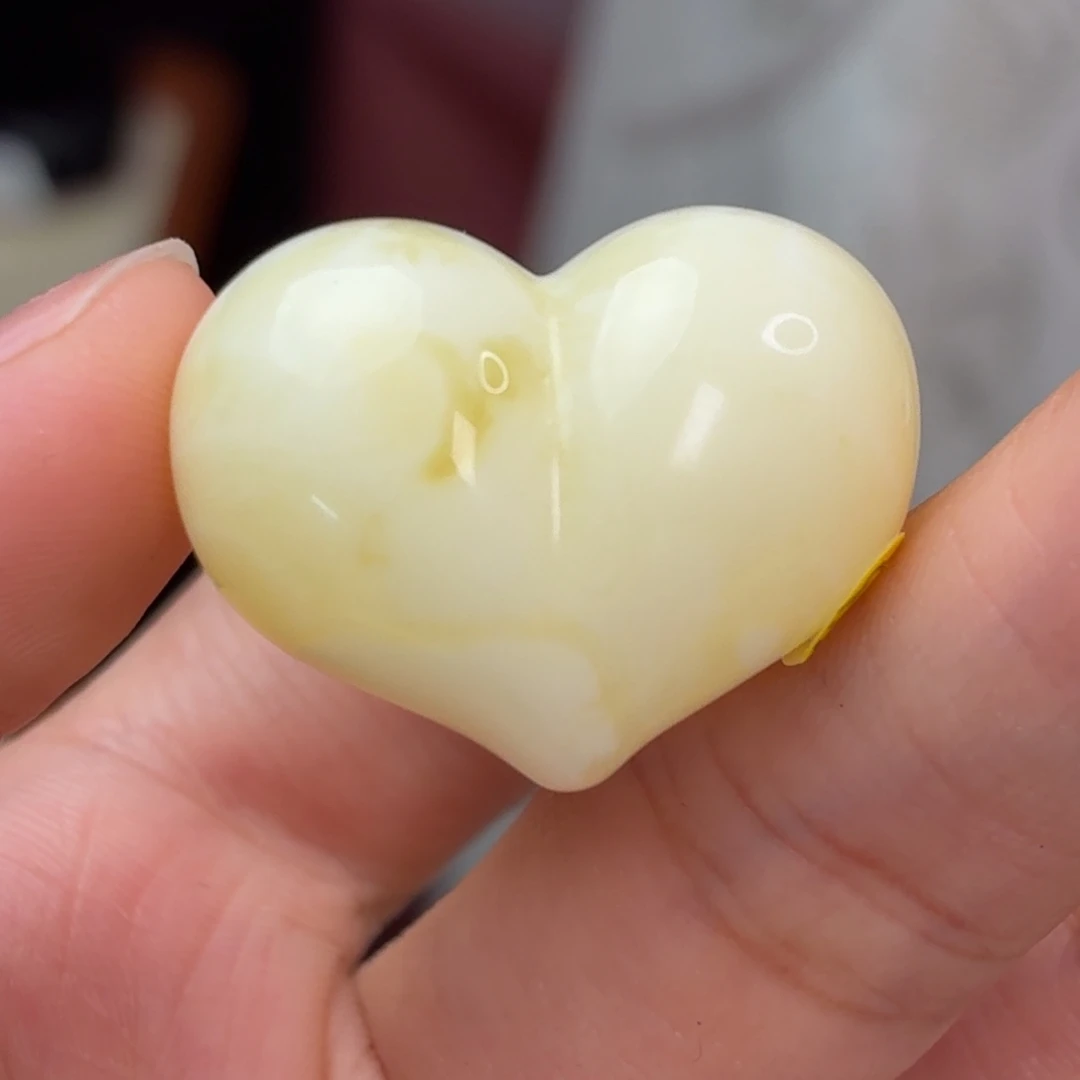 蜜蜡未镶嵌吊坠(不含链)白蜡桃心