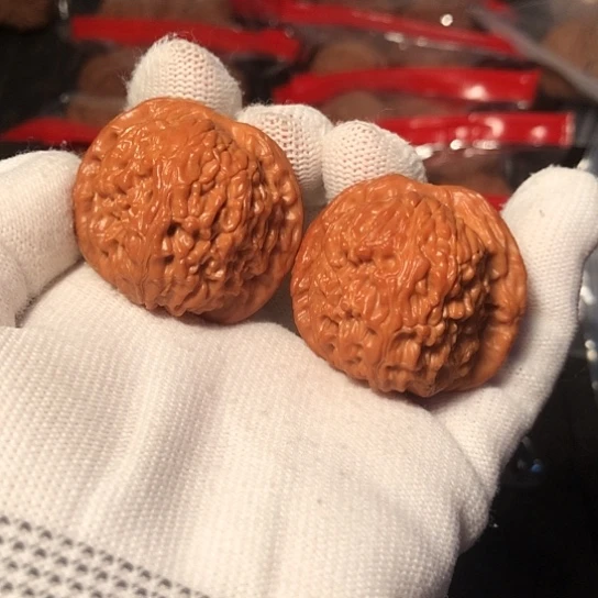 文玩核桃把件白狮子38