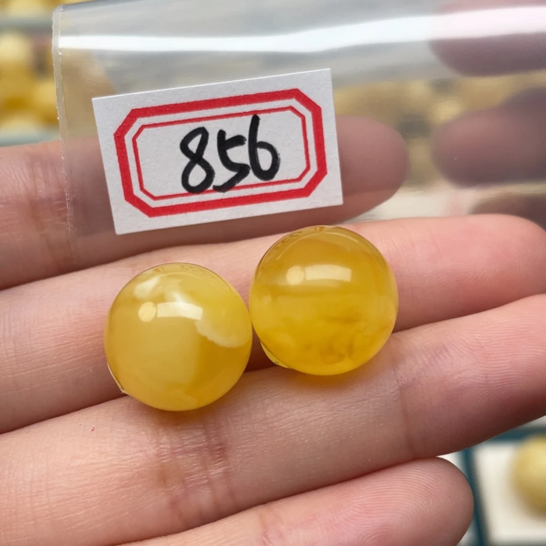 蜜蜡裸石未镶嵌只**見13.7蜜蜡