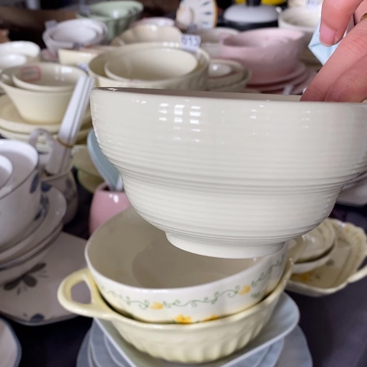 瓷米饭碗六个，奶油螺纹