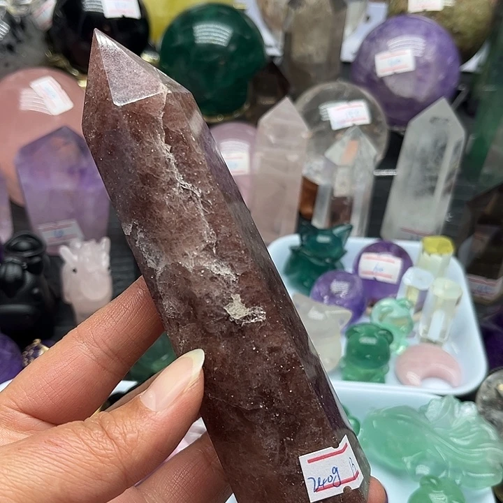 未镶嵌水晶珠宝半成品240克草莓晶柱