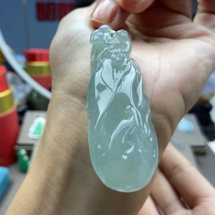 翡翠未镶嵌颈饰吊坠52