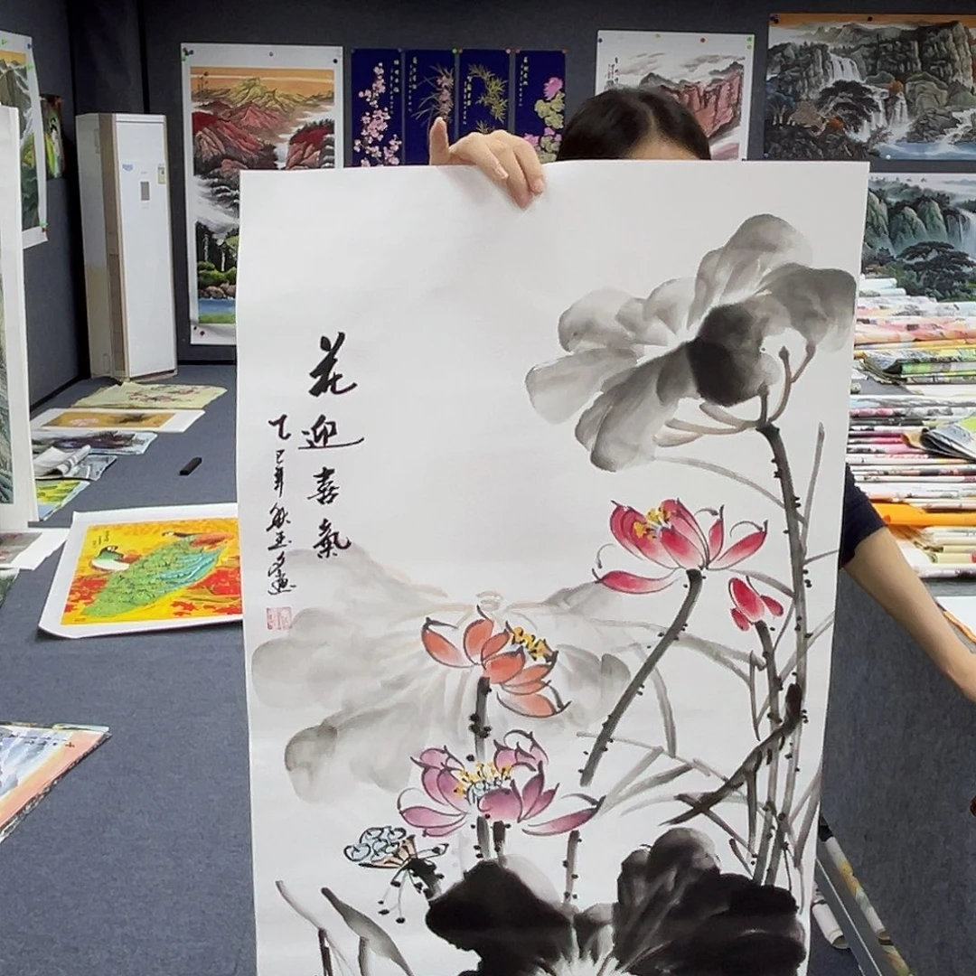 全场国画作品美女放漏