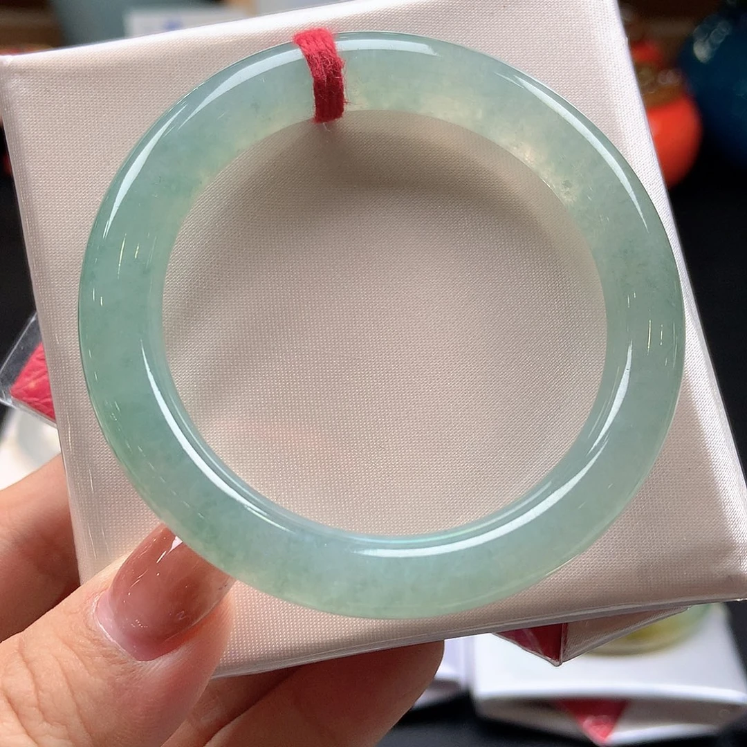 翡翠未镶嵌手镯21号