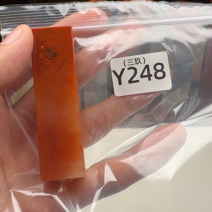 老挝石d****现老挝 老挝 老挝