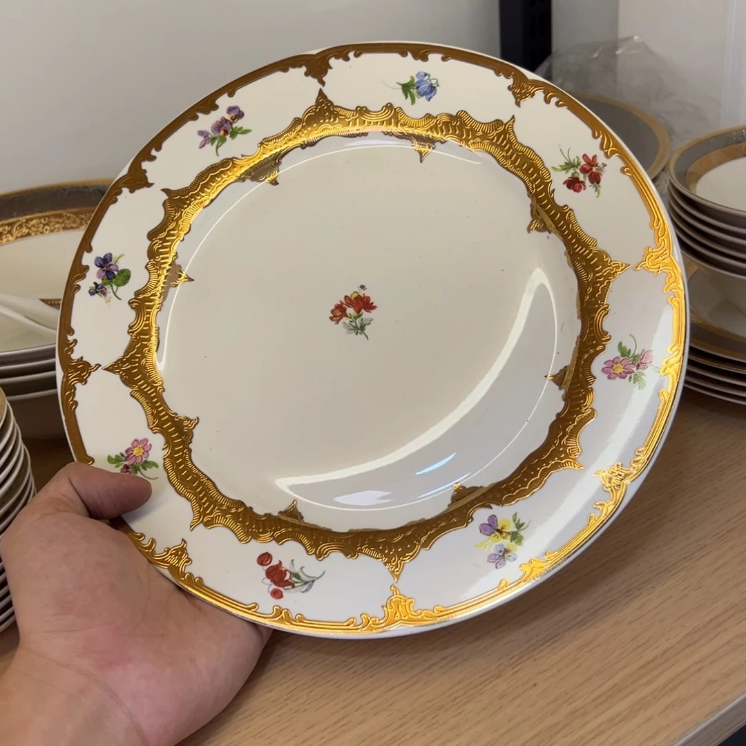 瓷片10.5寸平盘一个一单尾单