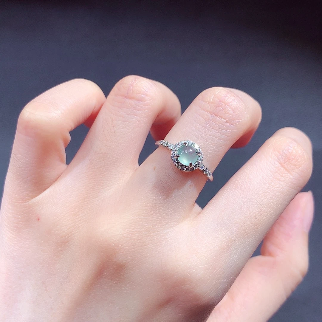 翡翠戒指未镶嵌翡翠