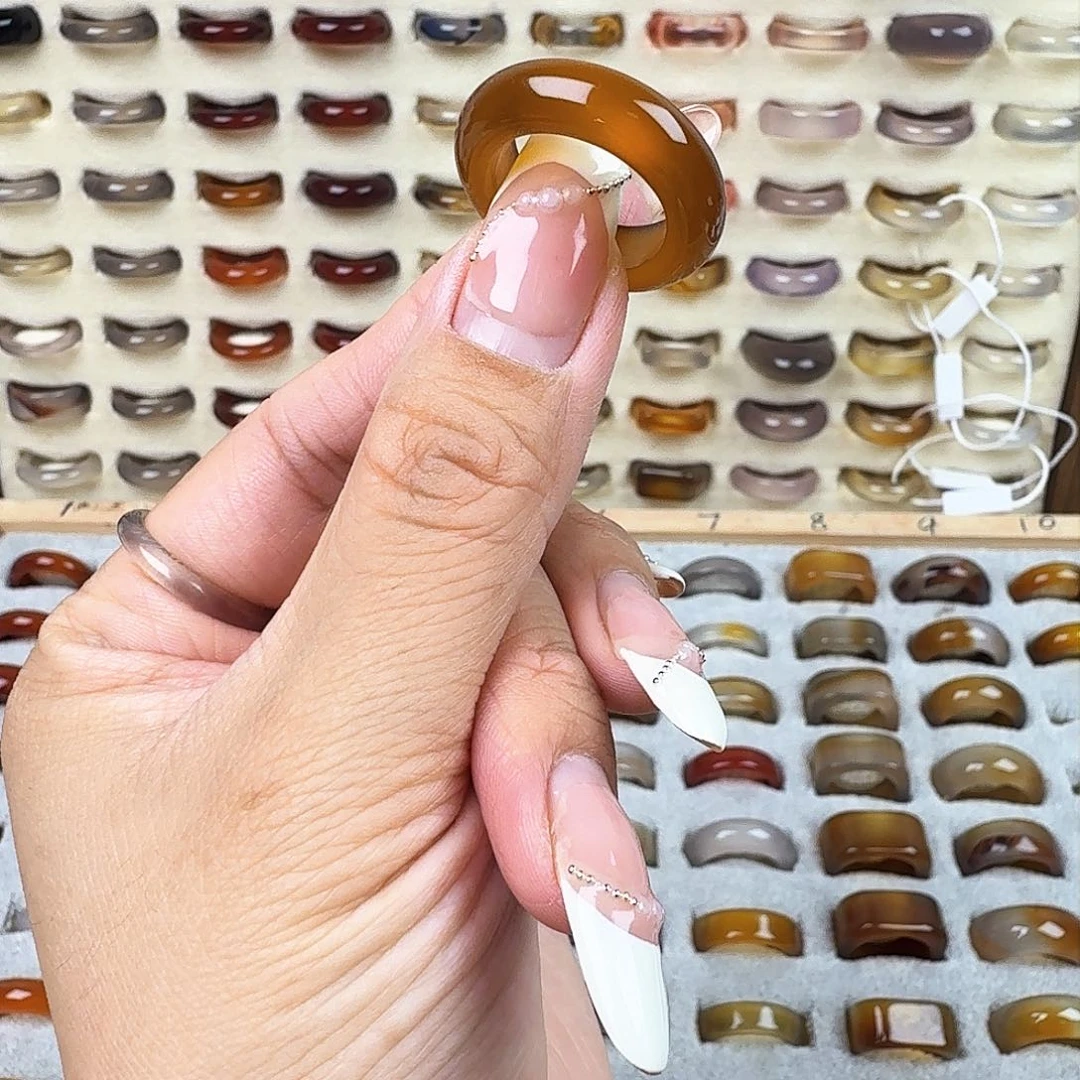 玛瑙/玉髓戒圈未镶嵌17圈福利不退换有细微磕痕介意勿拍