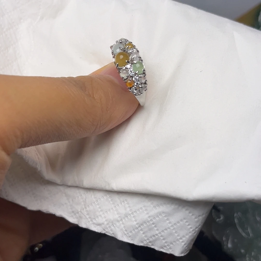 翡翠未镶嵌颈饰蛋面