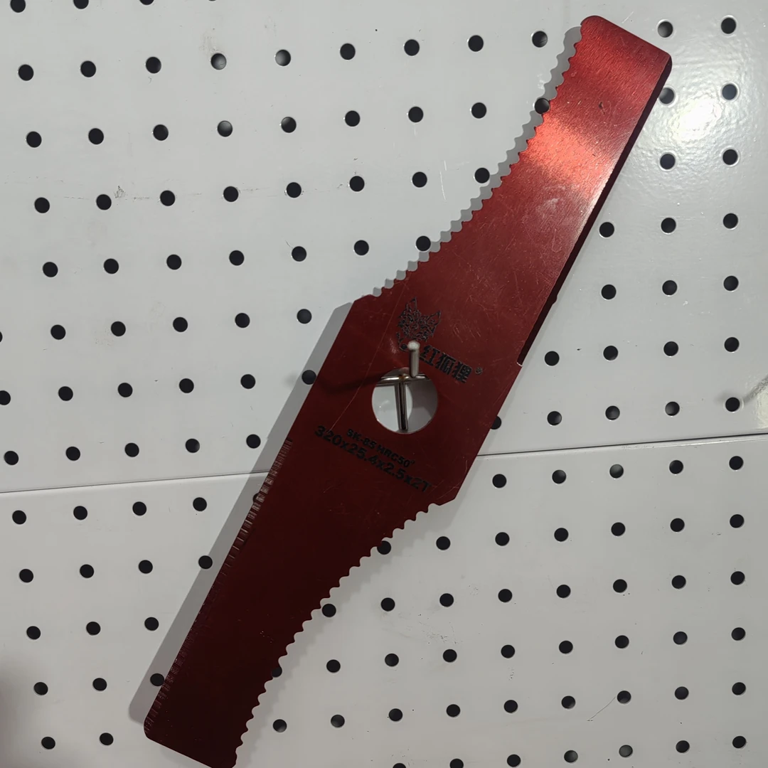 红狐狸一字刀园林工具加强版割草机刀片耐用免打磨通用配件