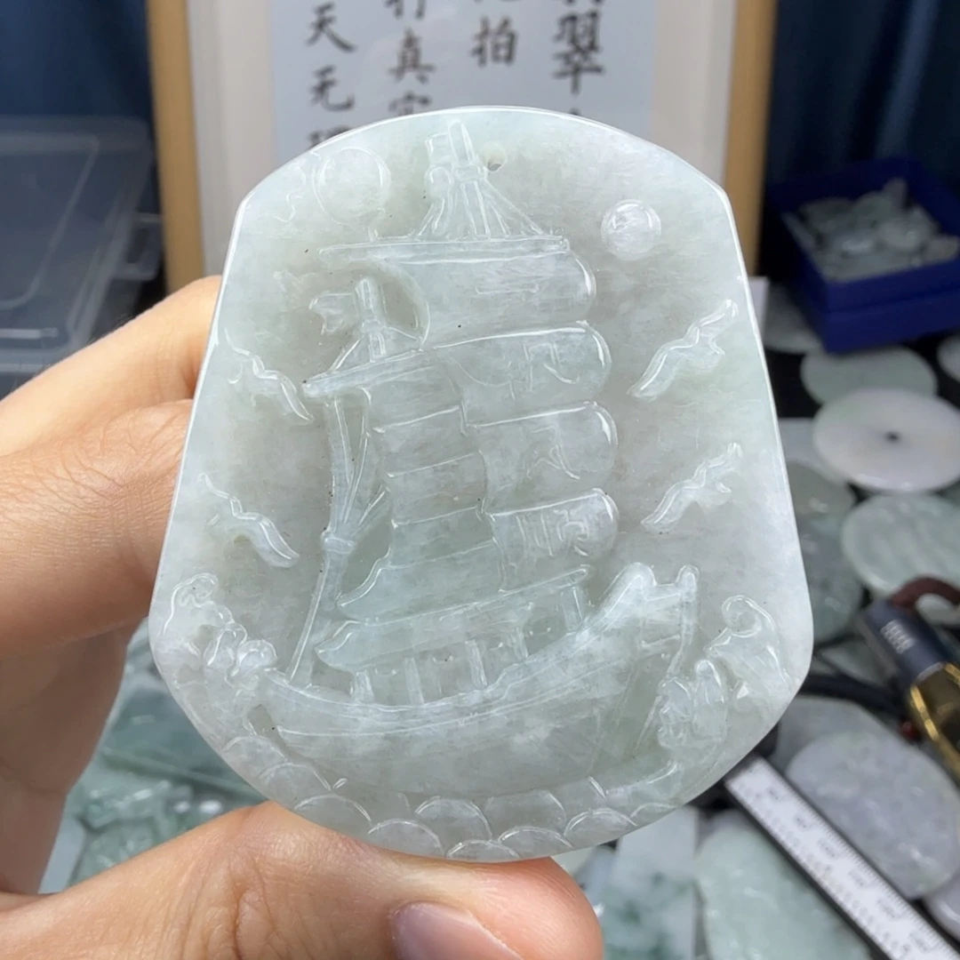 颈饰未镶嵌翡翠翡翠