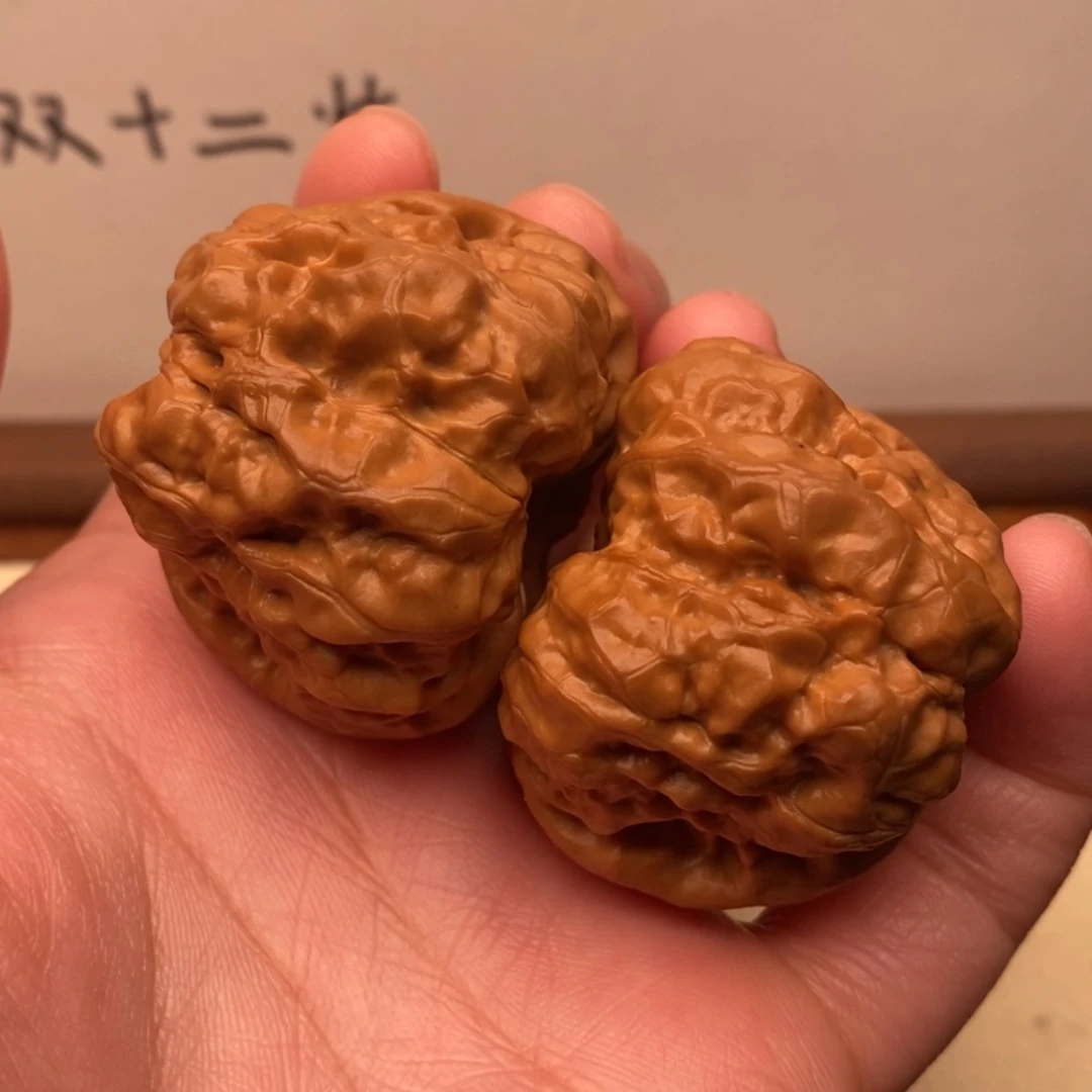 【闪购商品】把件文玩核桃大****起边42左右