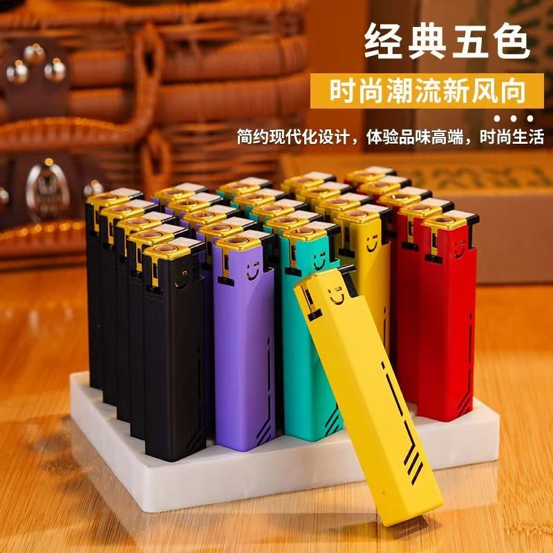 新款小方机定制防风小巧耐用直冲设计防风耐用蓝光打火机男士
