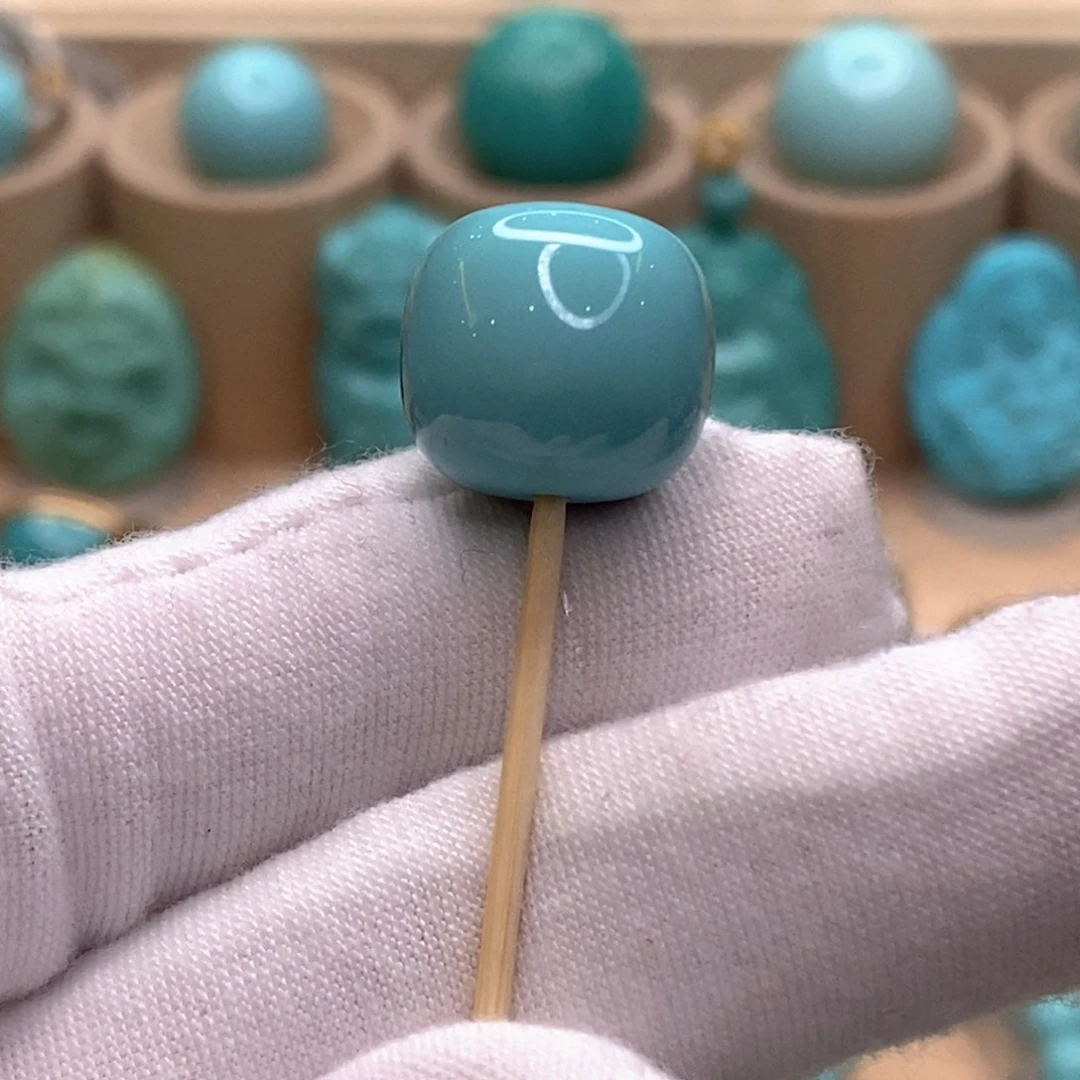 绿松石未镶嵌珠宝奇石14.6mm