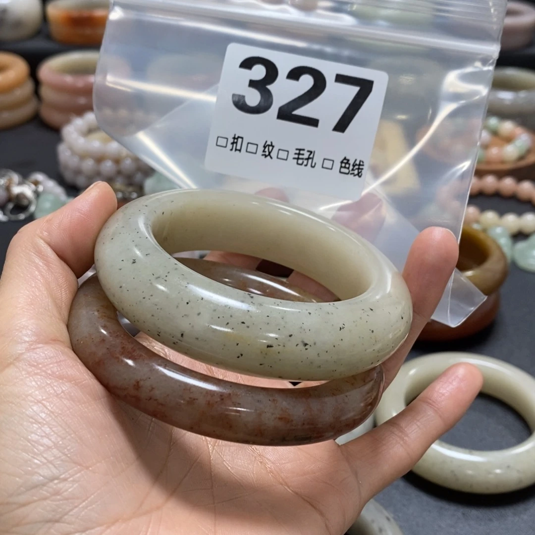 石英质玉手镯未镶嵌小*