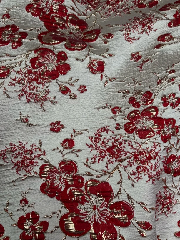 新款红色大花提花春秋面料