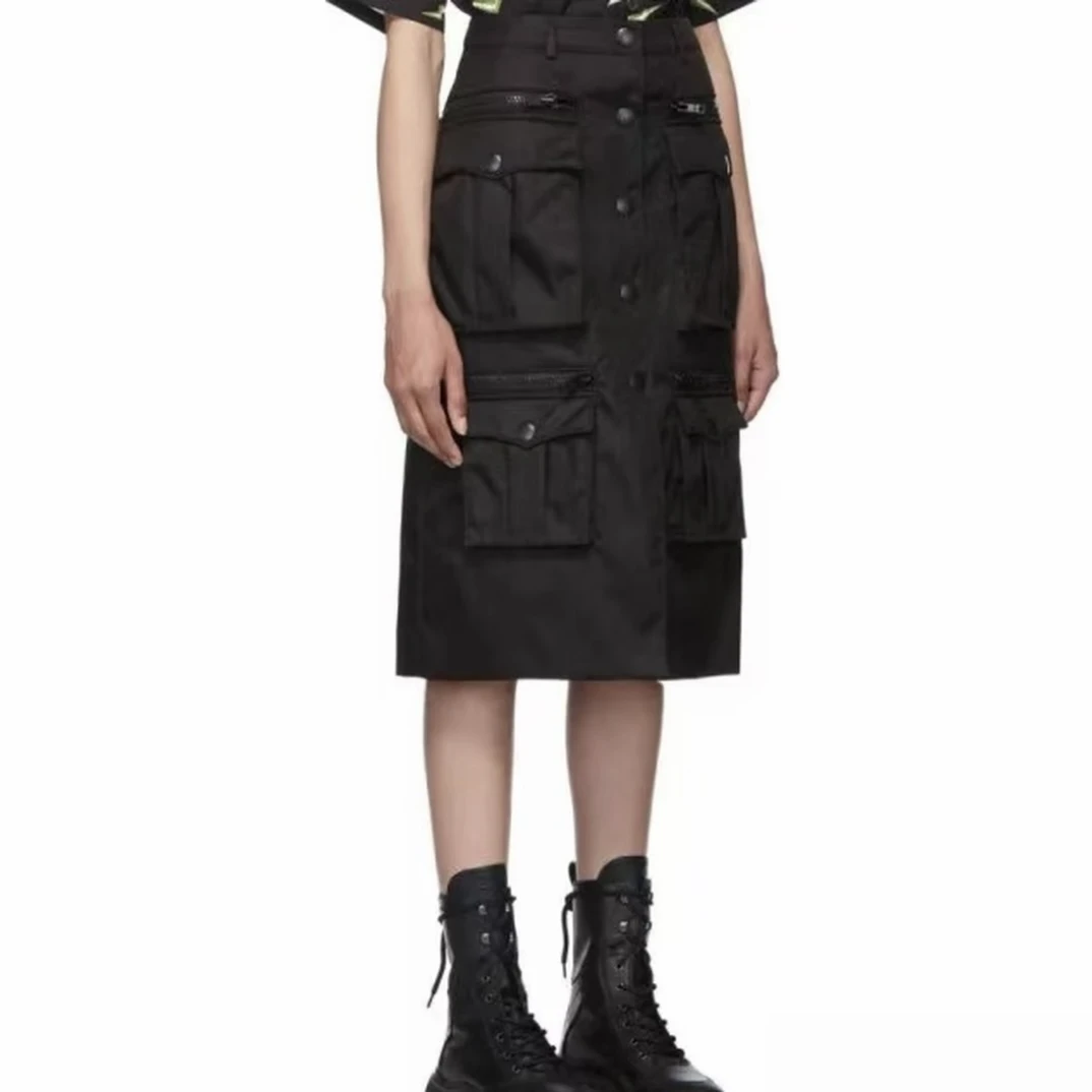 99新 Prada/普拉达 Prada 黑色尼龙口袋半裙 38码