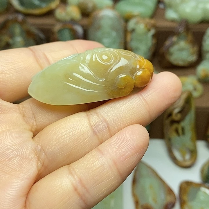 岫岩河磨玉（透闪石质玉）未镶嵌颈饰