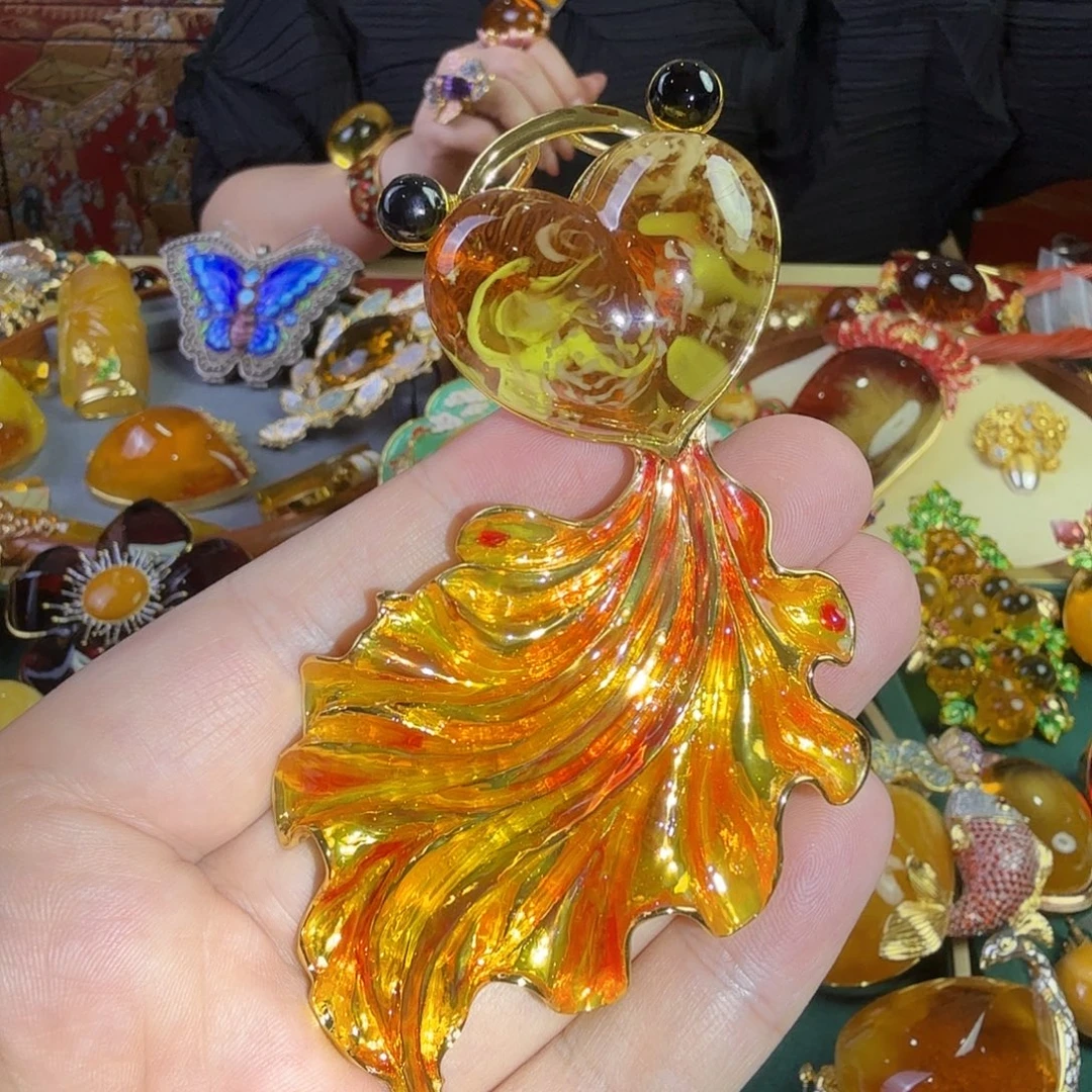 蜜蜡银S925镀金镶嵌吊坠(赠链)胸针