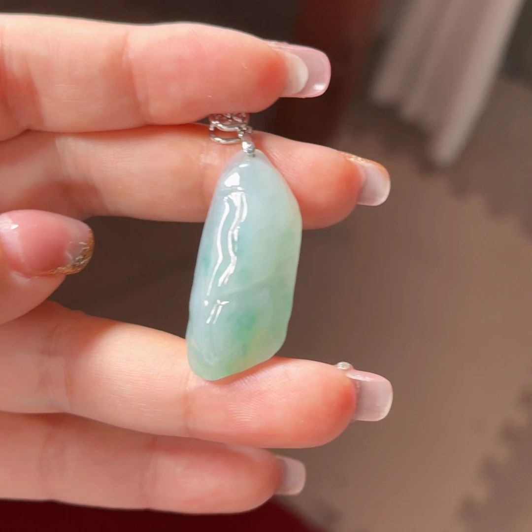 定制翡翠未镶嵌翡翠挂件