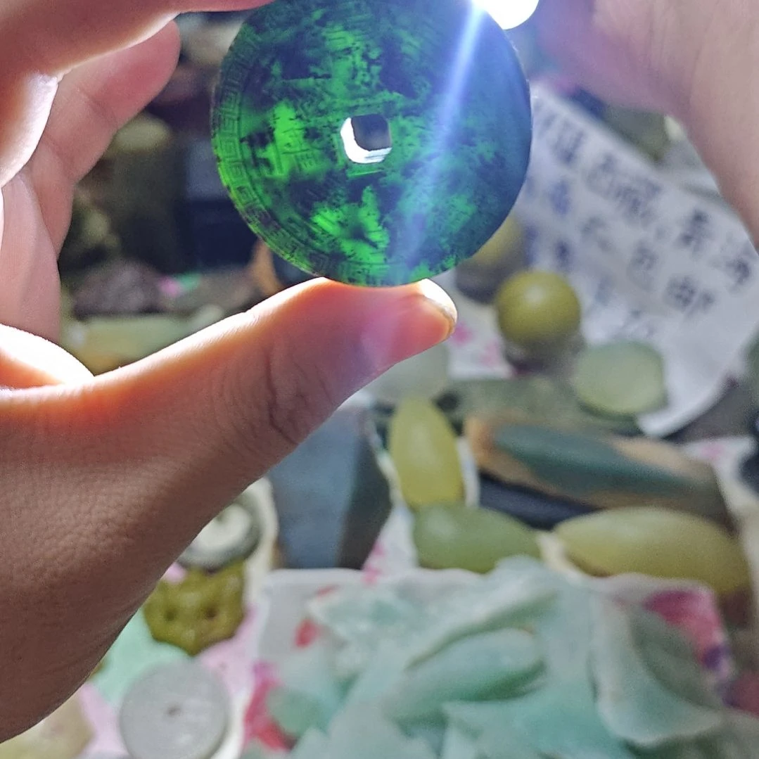 蛇纹石玉未镶嵌珠宝半成品