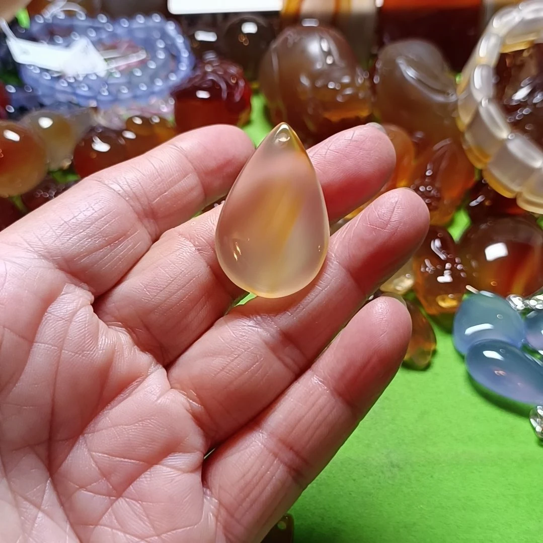 咪***姐未镶嵌颈饰玛瑙/玉髓