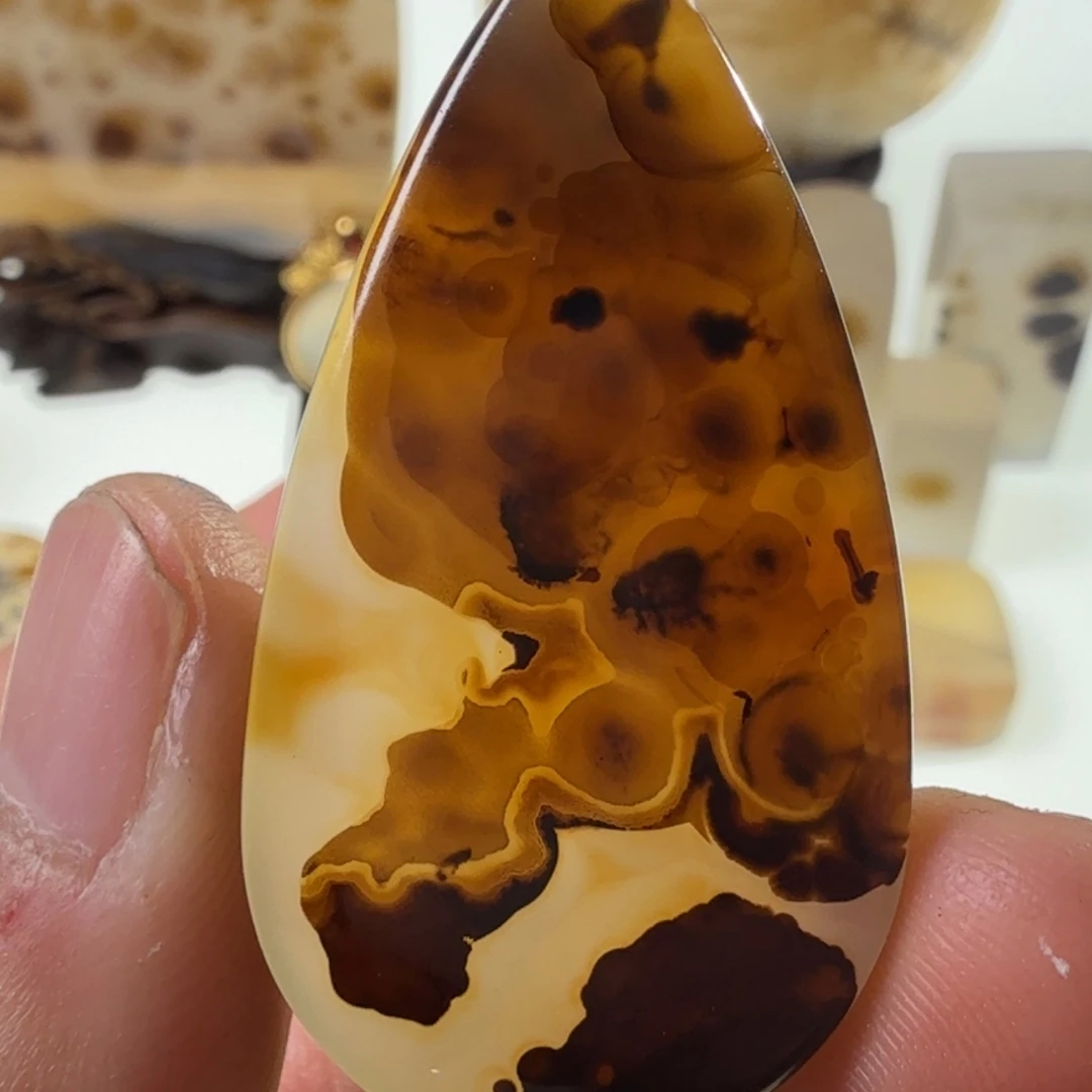 玛瑙/玉髓未镶嵌珠宝半成品