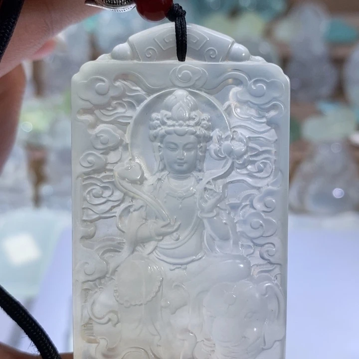 岫玉未镶嵌颈饰吊坠