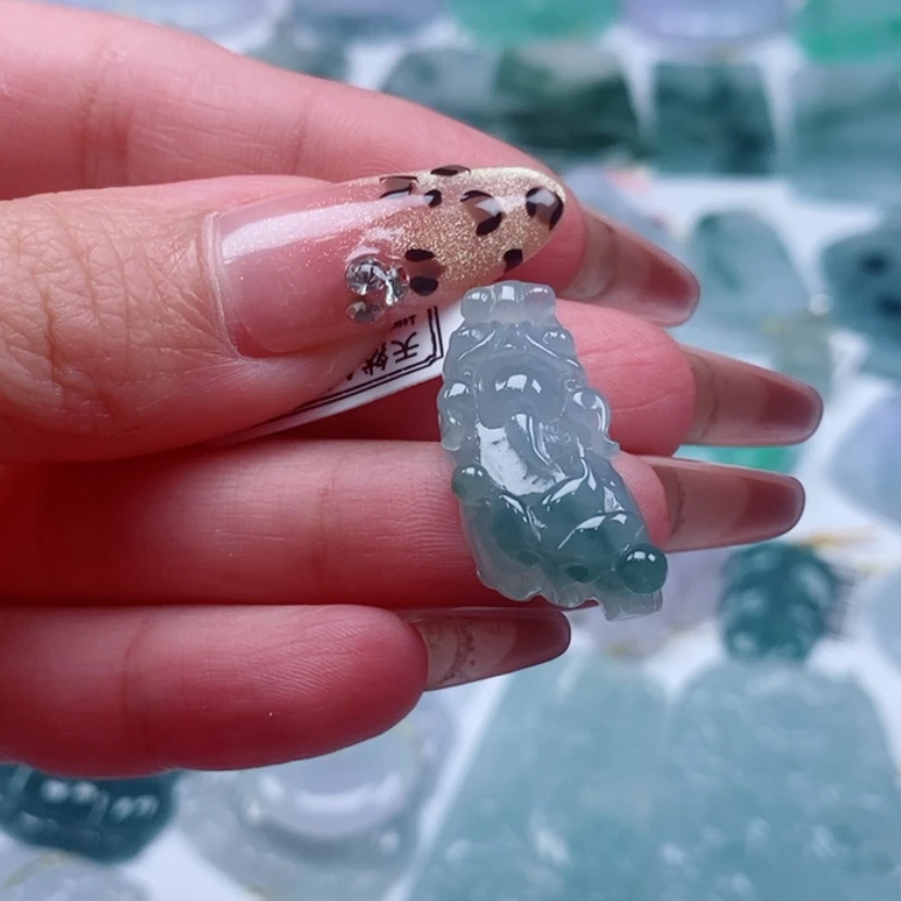 【闪购商品】颈饰未镶嵌翡翠