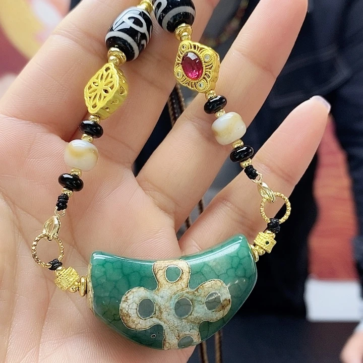 玛瑙/玉髓合金颈饰