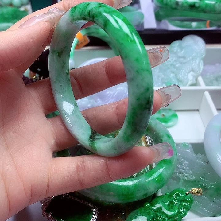 未镶嵌手镯翡翠翡翠