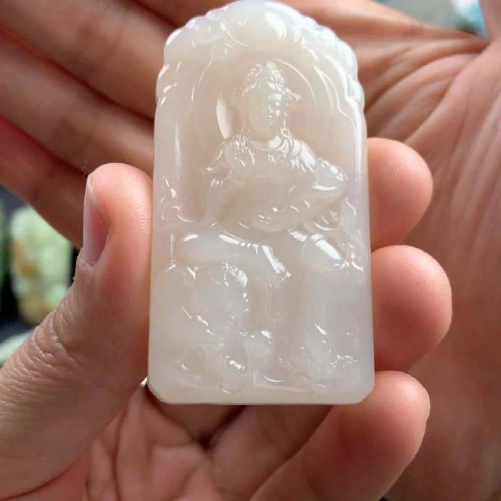 和田玉未镶嵌颈饰