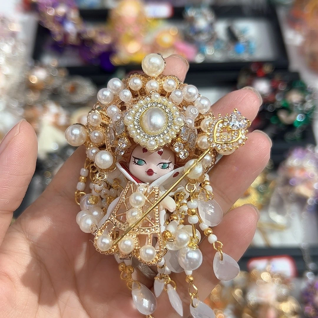 毛绒白金皇后改娃