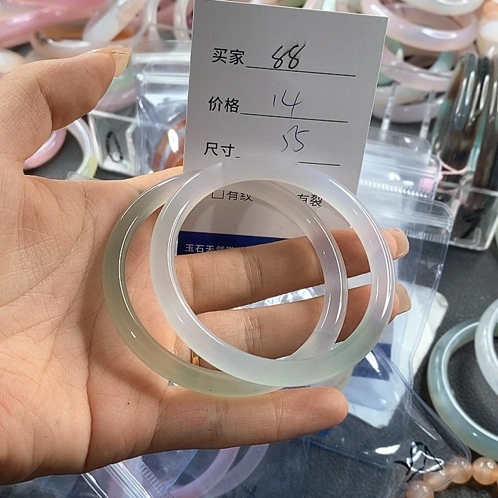 玛瑙/玉髓未镶嵌手镯88