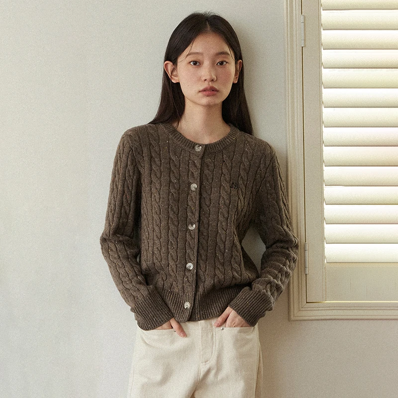 素典年中清仓【2615】复古麻花针织开衫软糯气质上衣显瘦彩点毛衣