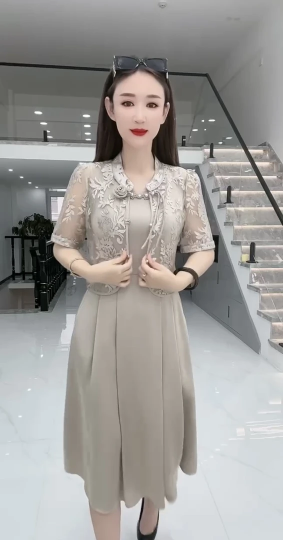 时尚新款重工艺砍袖连衣裙➕外搭两件套遮肉显瘦