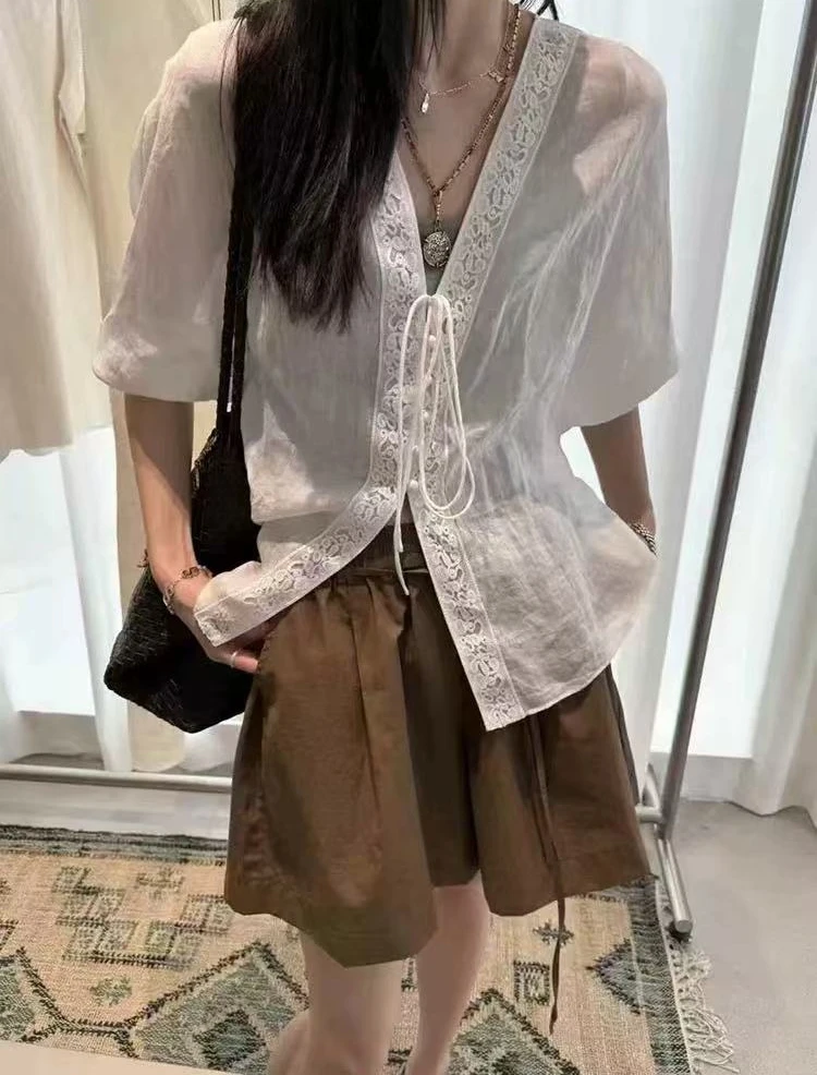 Manmi  国风盘扣蕾丝拼接设计款衬衫  628（C3）