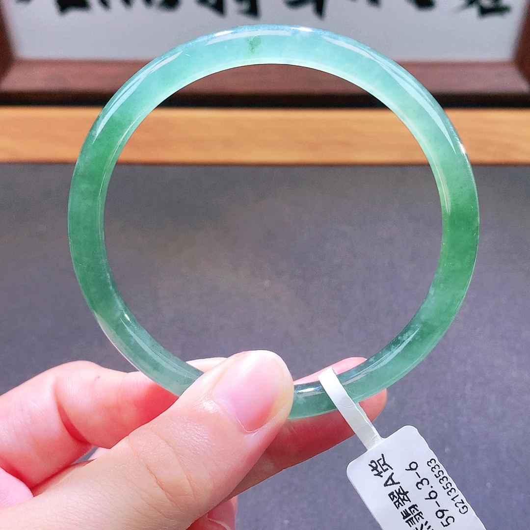 翡翠未镶嵌手镯天然翡翠