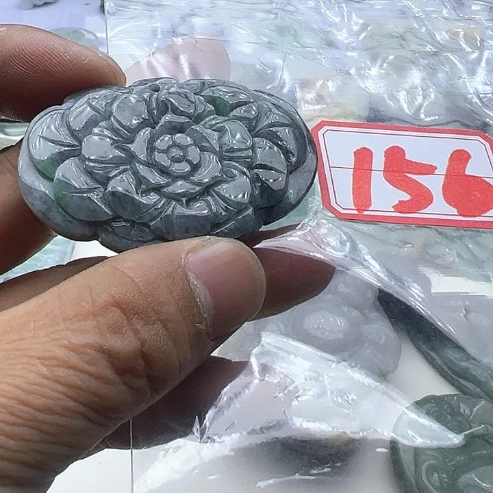 翡翠颈饰未镶嵌天然缅甸翡翠吊坠