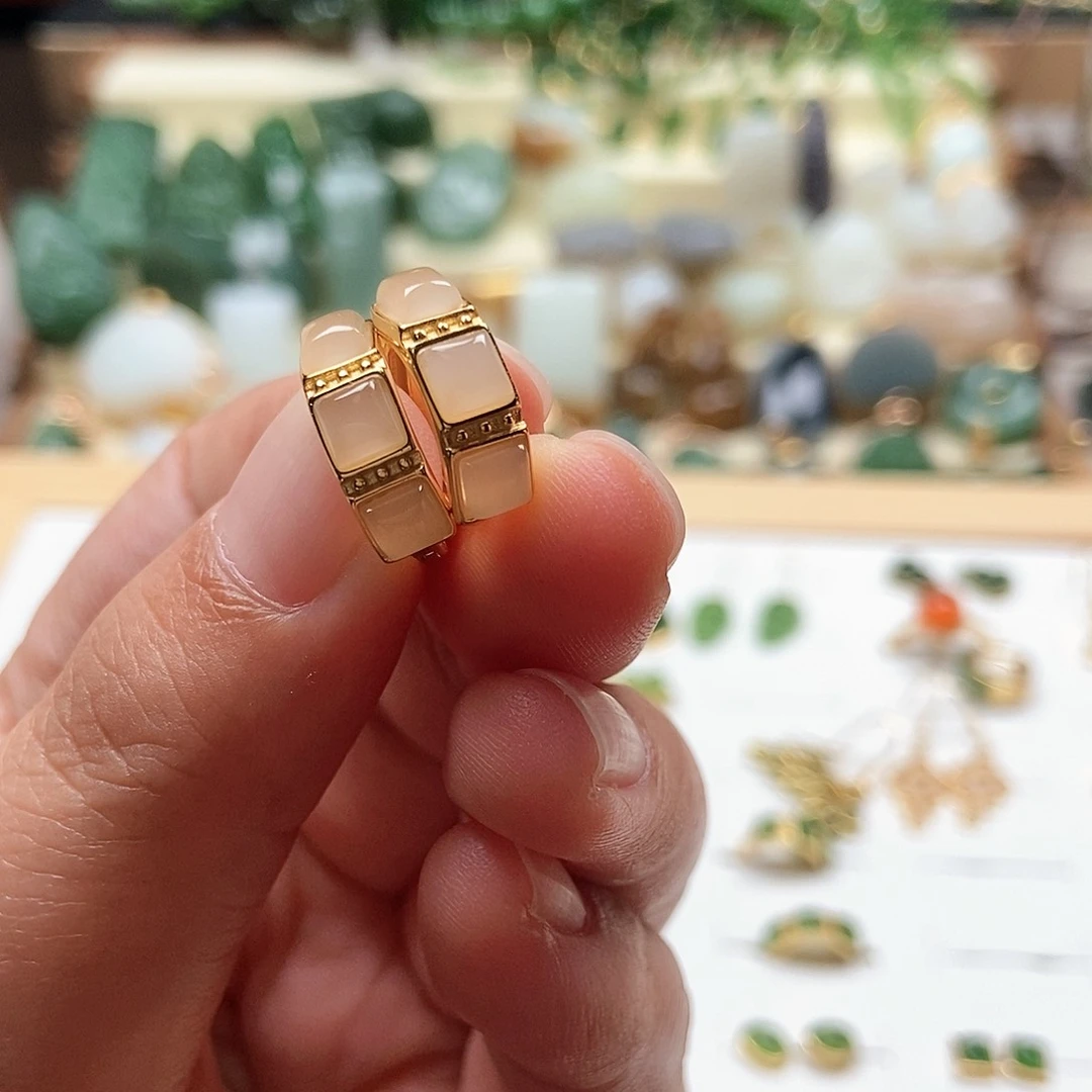 和田玉银S925镶嵌耳饰