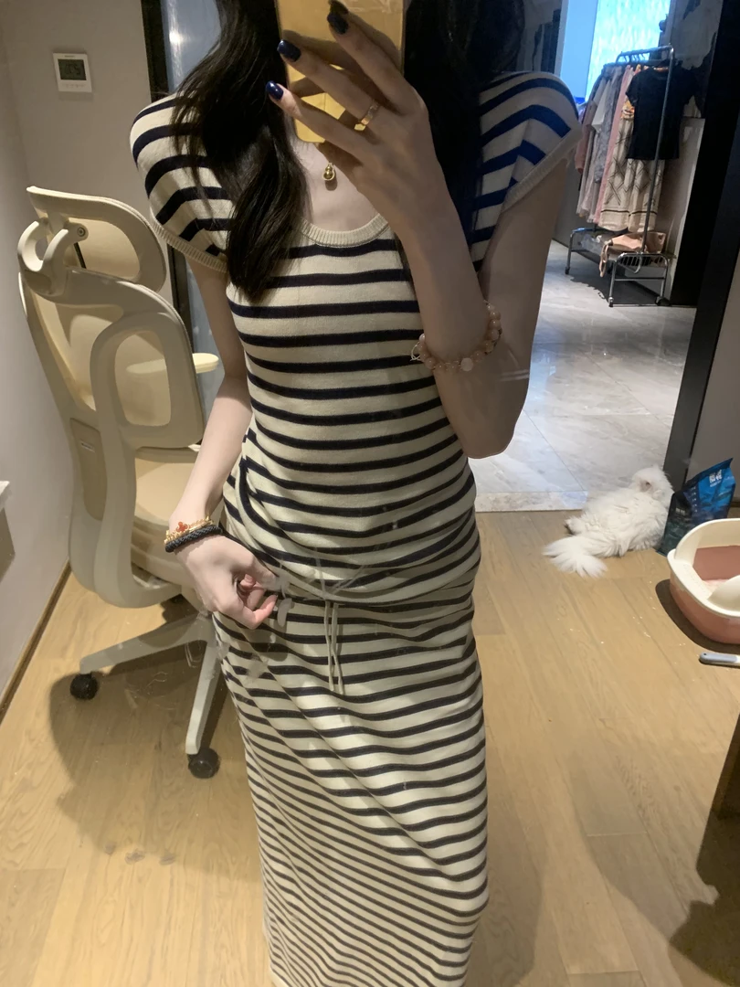 崔星星【摩卡】气质套装女气质慵懒风条纹短袖女高腰直筒半身裙