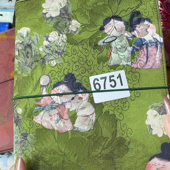 织绣A5活页不带纸6751外惠3