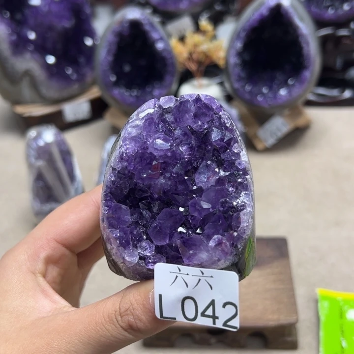 大型摆件（非配饰）紫晶未镶嵌