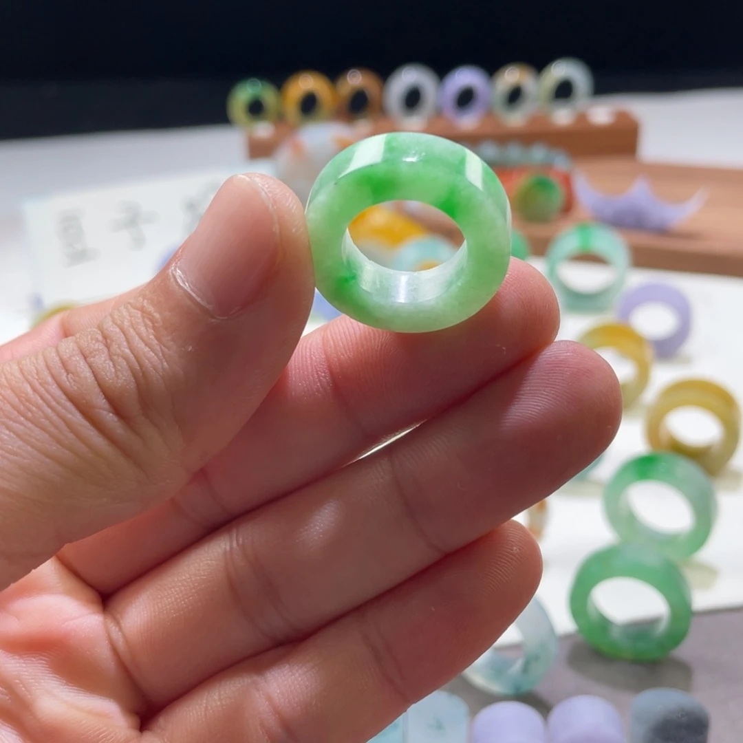 定制翡翠未镶嵌翡翠