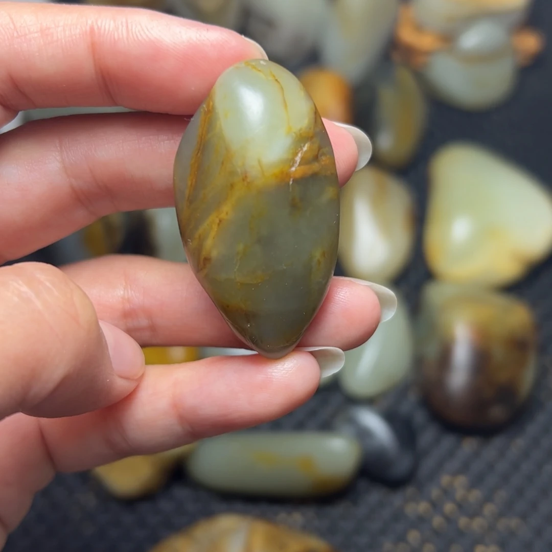 和田玉未镶嵌挂件A81